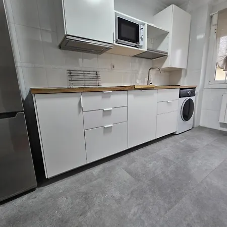 R2R - Coqueto Apartamento Con Piscina Y Garaje - C12A01 * Suances