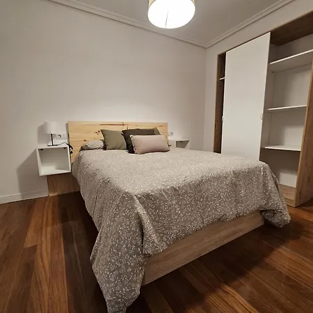 R2R - Coqueto Apartamento Con Piscina Y Garaje - C12A01 Suances