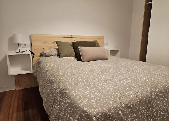 C12a01 Coqueto Con Piscina Y Garaje By R2r Consulting Suances