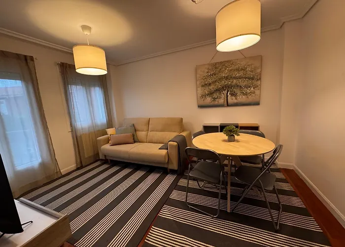 C12a01 Coqueto Con Piscina Y Garaje By R2r Consulting *